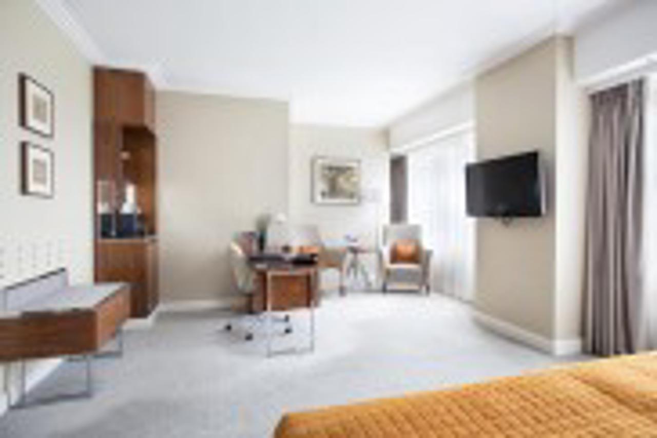 Hotel Okura Amsterdam - The Leading Hotels Of The World Екстер'єр фото A room at the hotel