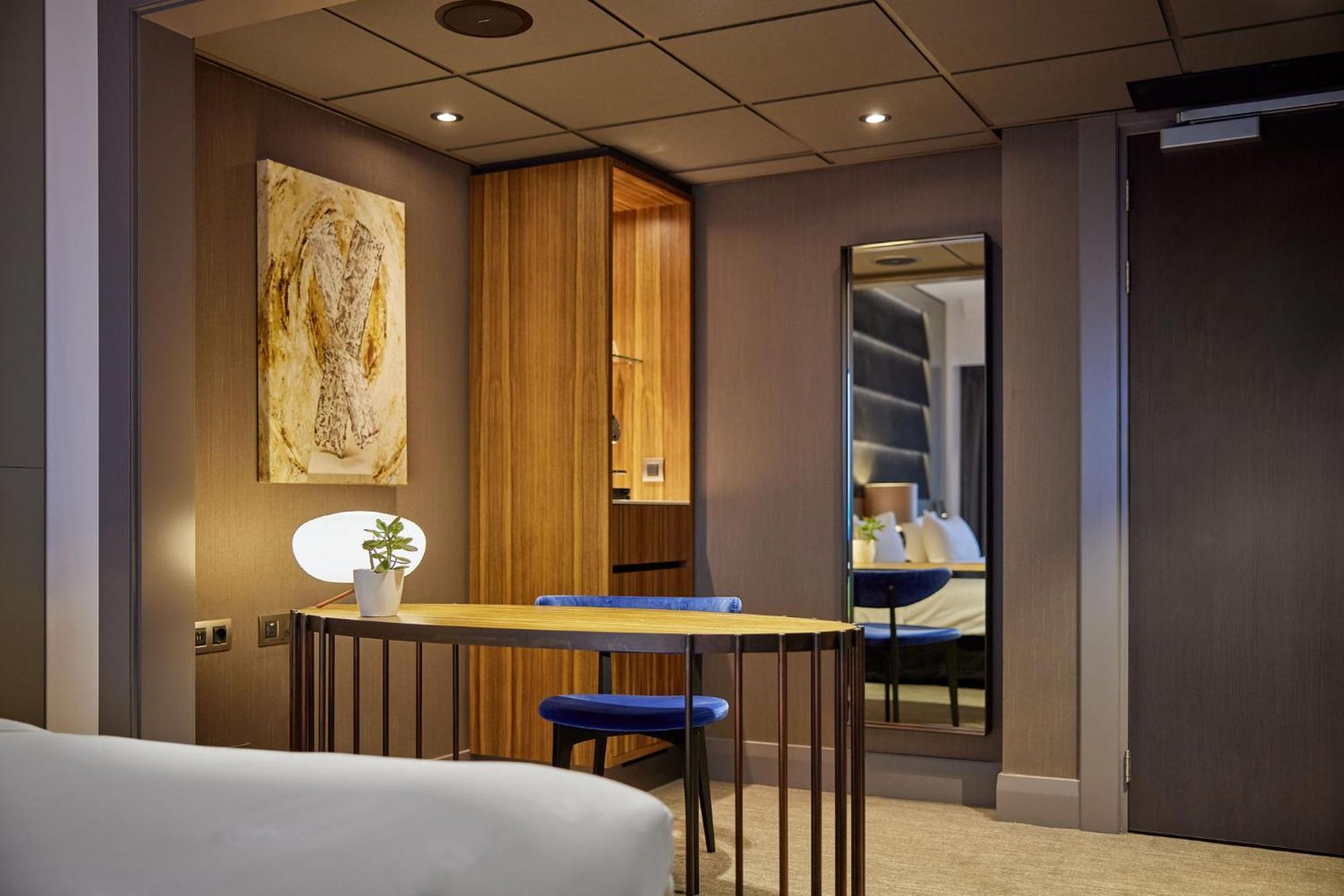 Hotel Okura Amsterdam - The Leading Hotels Of The World Екстер'єр фото A room at the hotel